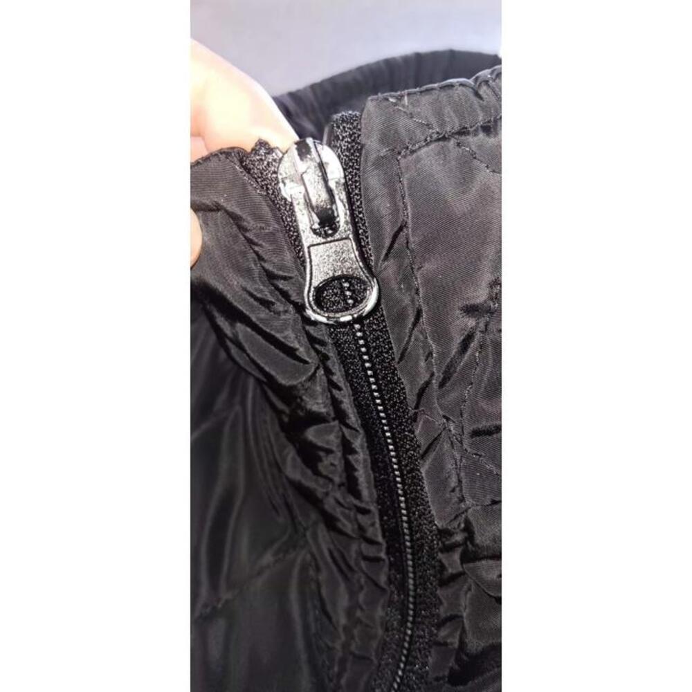 Tahari Quilt Lined Zip Up Vest Womens Size Large Black With Pockets Holiday Cold - Picture 13 of 13